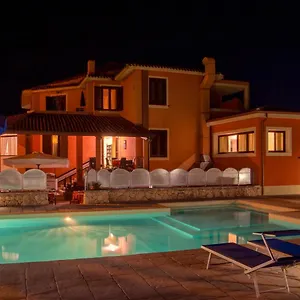 Piccola S'ausentu 3* Uri